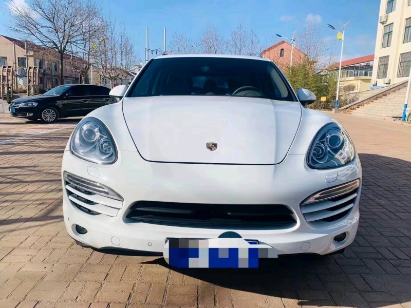 潍坊13年保时捷卡宴9