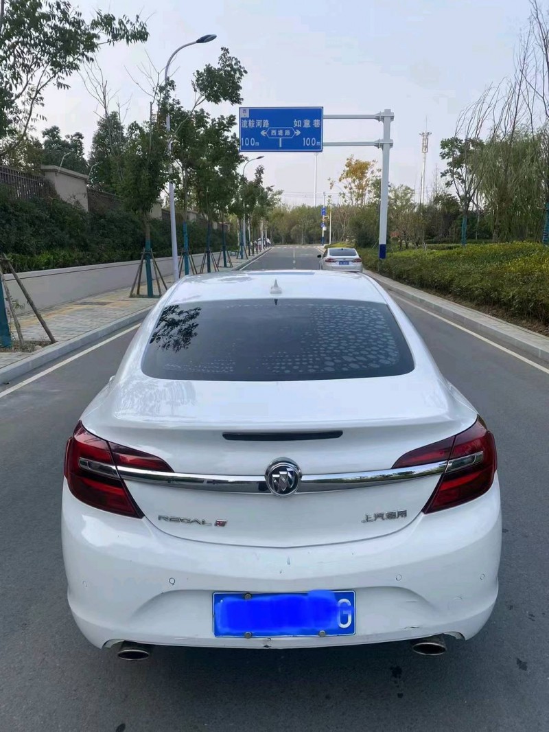 淮南17年别克君威6