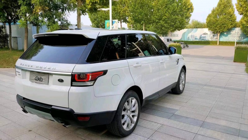 邯郸14年路虎揽胜运动2