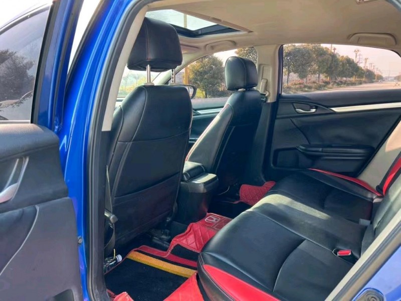 盐城17年本田思域7