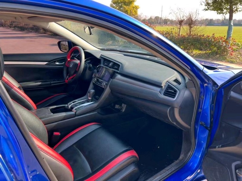 盐城17年本田思域9