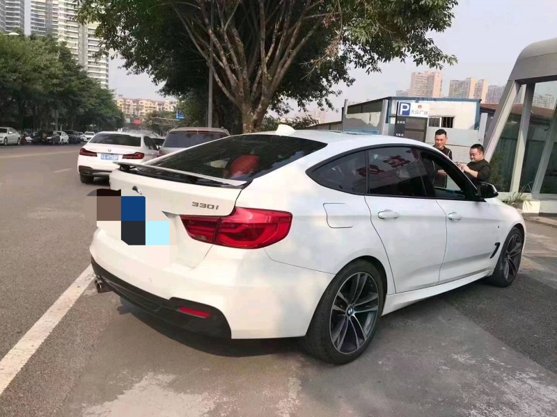 重庆18年宝马3系GT3