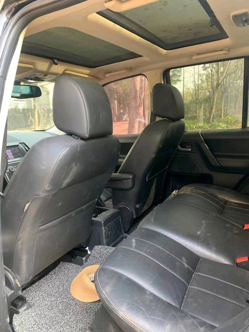 嘉兴13年路虎神行者3