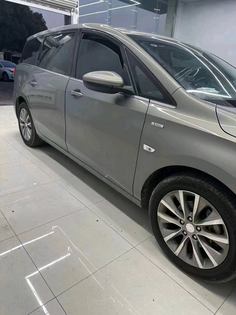 常州20年别克GL63