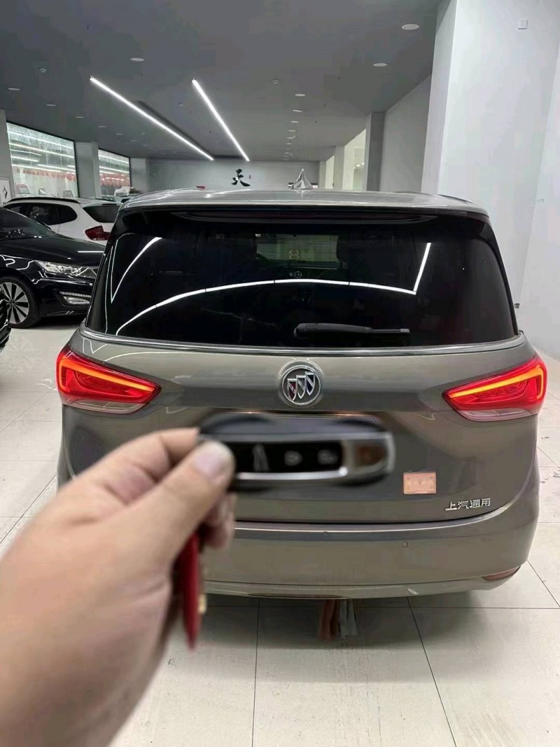 常州20年别克GL67