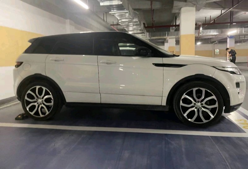 广州14年路虎极光3