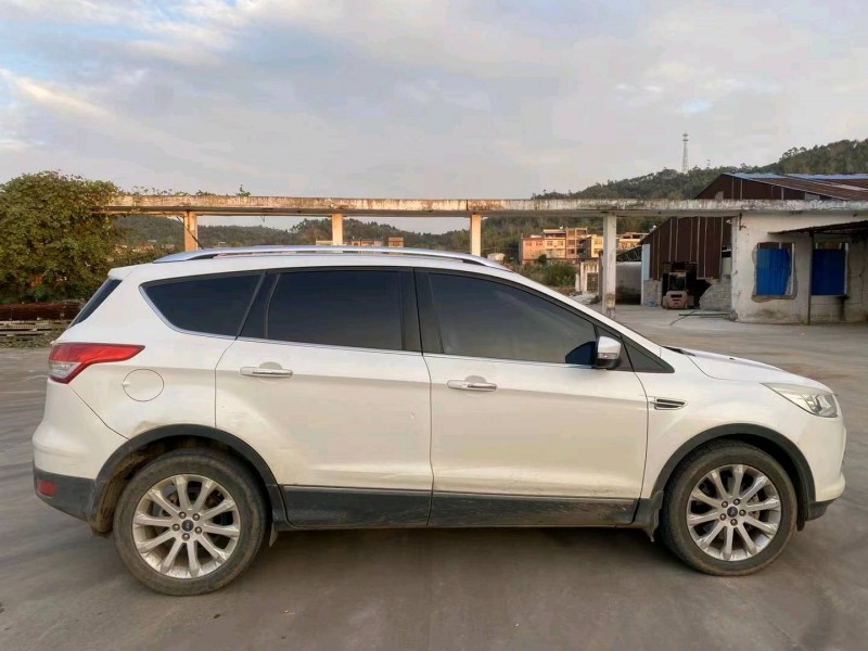 广州15年福特翼虎6