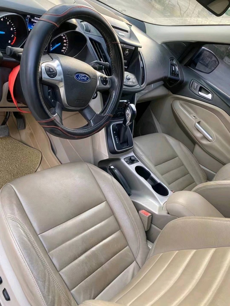 广州15年福特翼虎7