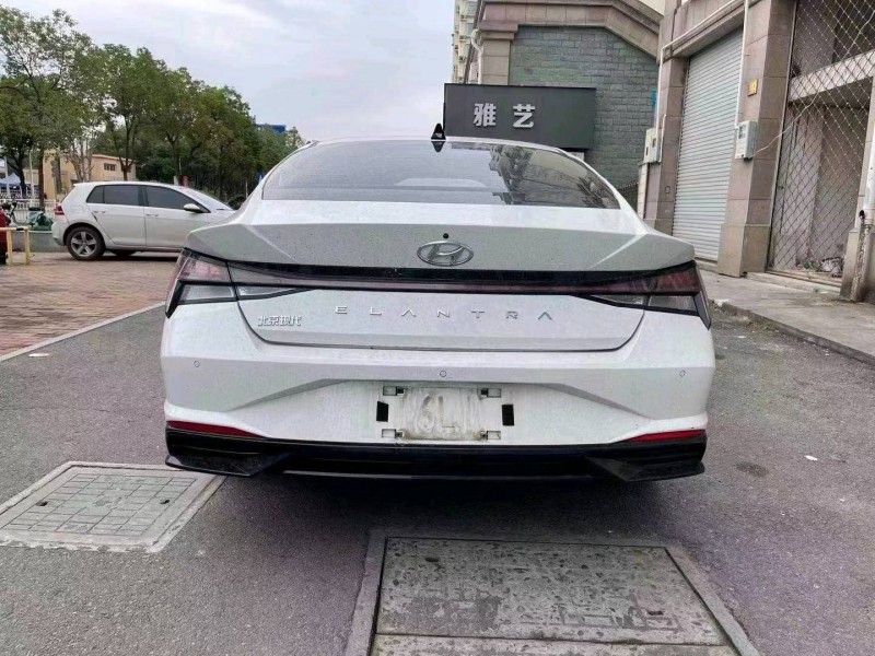嘉兴21年现代伊兰特6