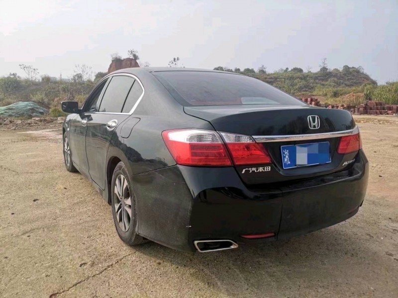 宜昌14年本田雅阁2