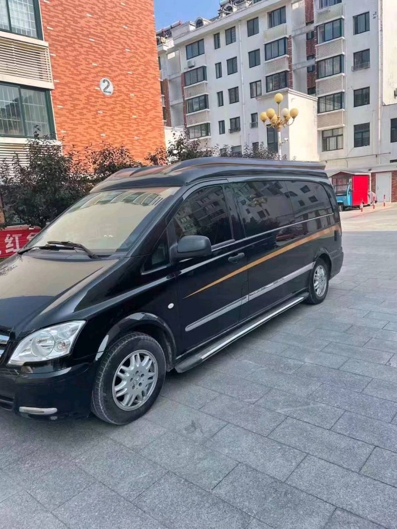 东营14年奔驰威霆2