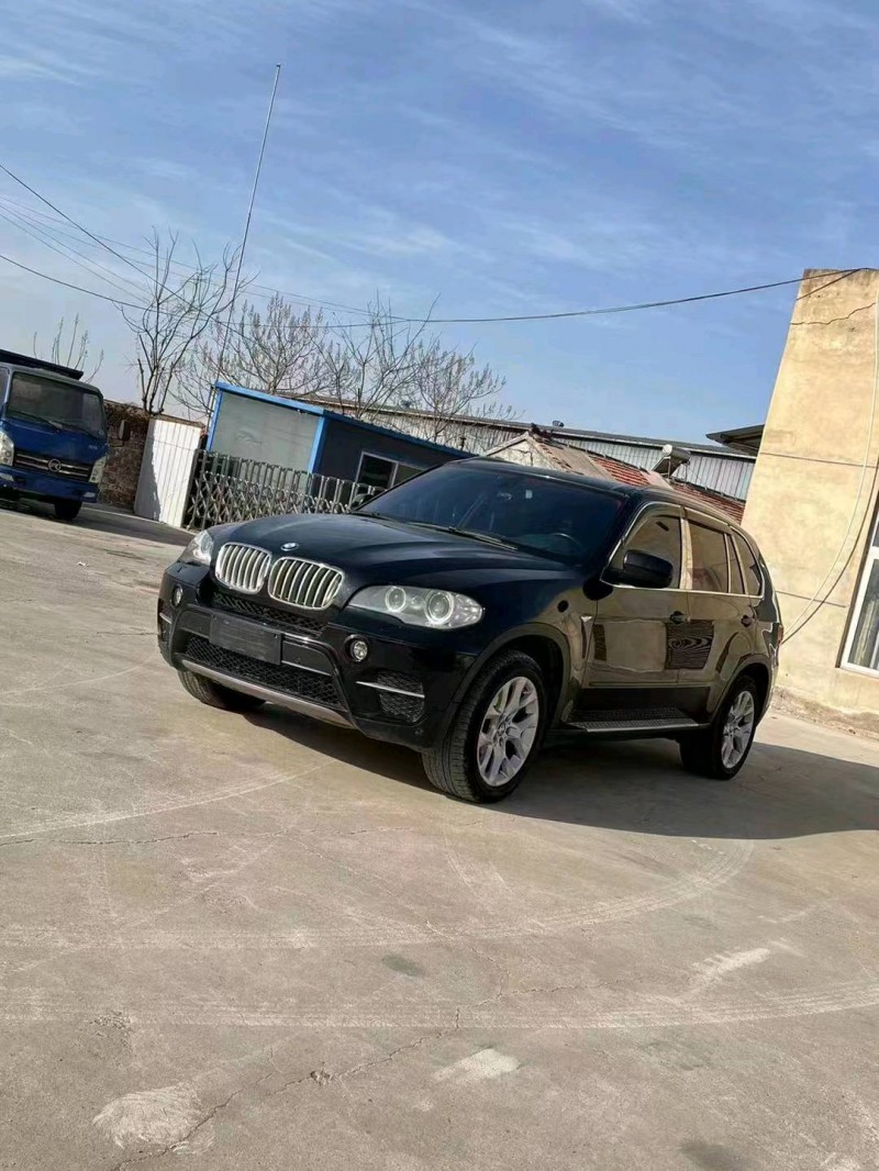 东营11年宝马X52