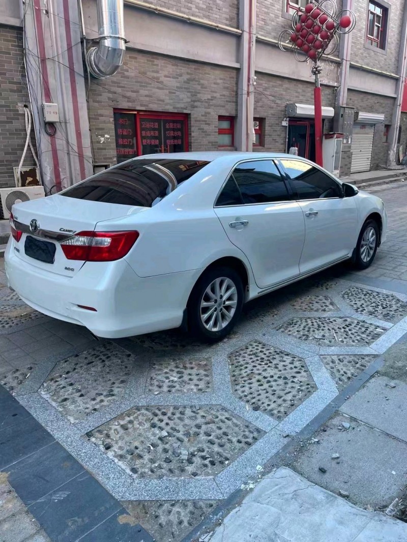 邯郸13年丰田凯美瑞3