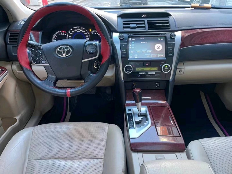 邯郸13年丰田凯美瑞5