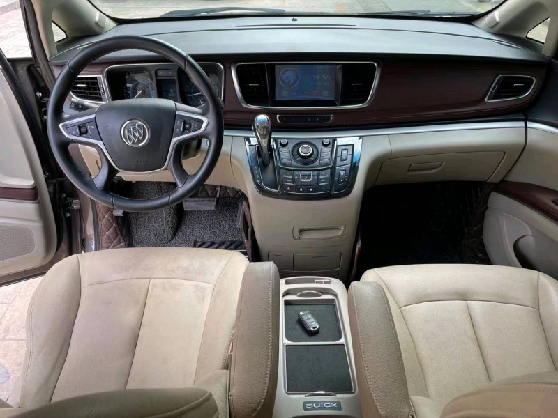 淮南16年别克GL84