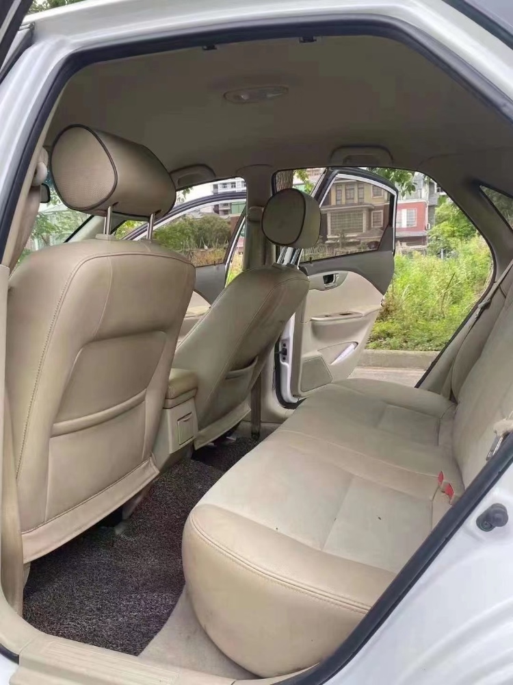 嘉兴16年别克凯越5