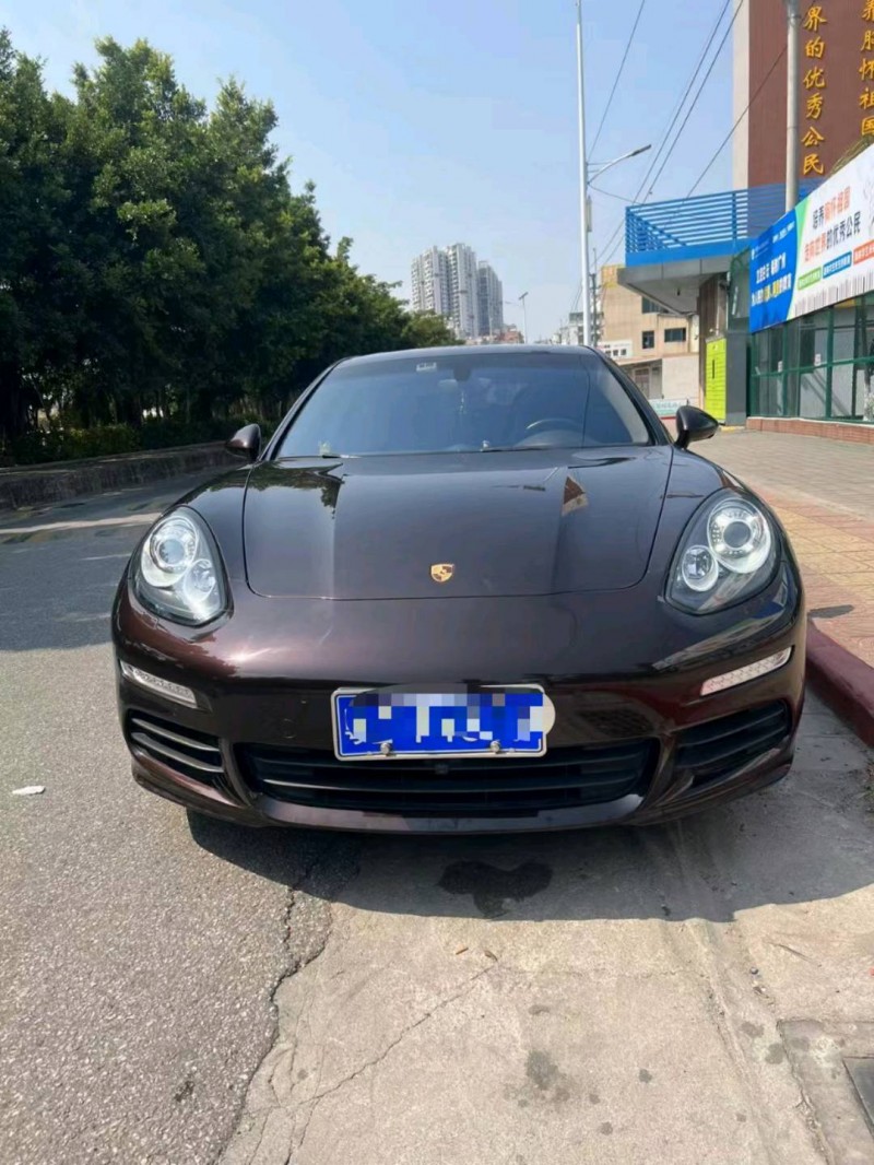 广州15年保时捷帕拉梅拉9