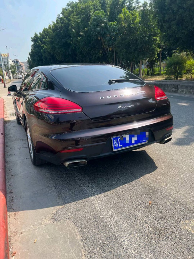 广州15年保时捷帕拉梅拉2
