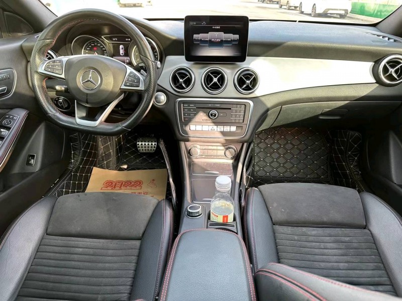 沈阳17年奔驰CLA8