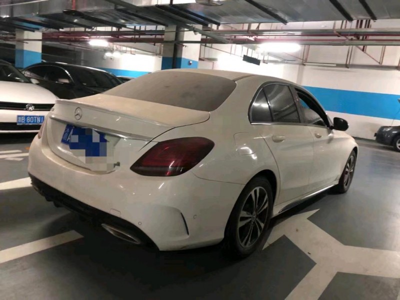 重庆19年奔驰C3
