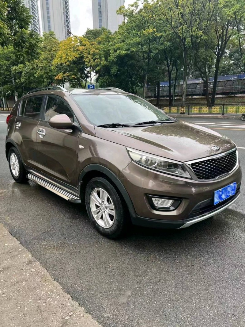 邯郸16年起亚智跑2