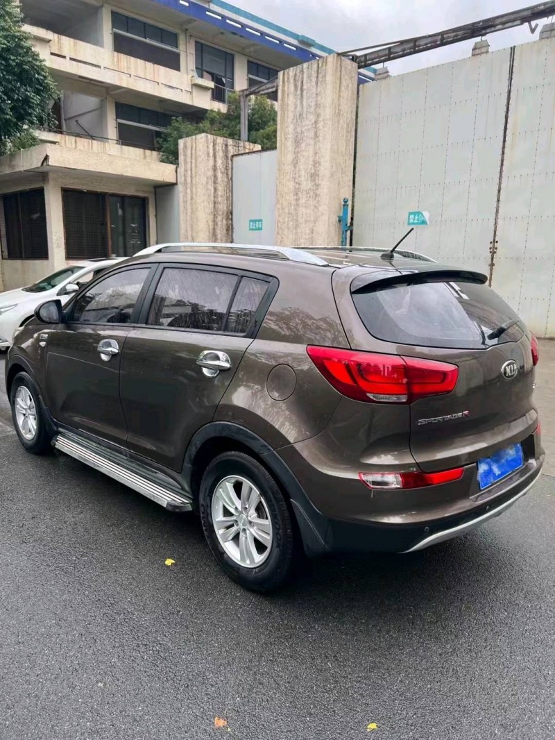 邯郸16年起亚智跑5