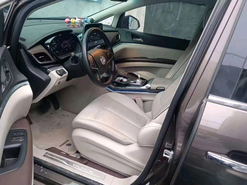 济南20年别克GL83