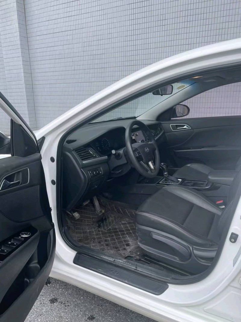 广州17年现代名图7
