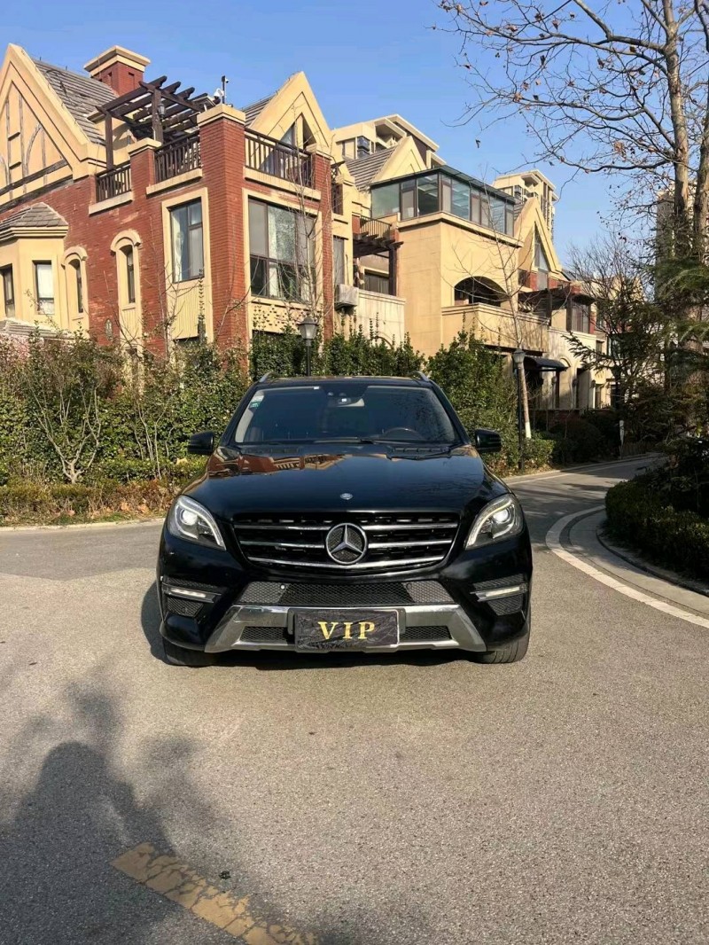 青岛13年奔驰ML9