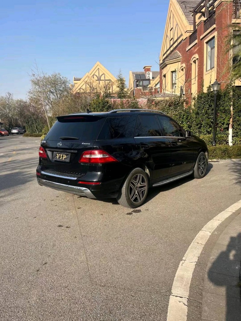 青岛13年奔驰ML3