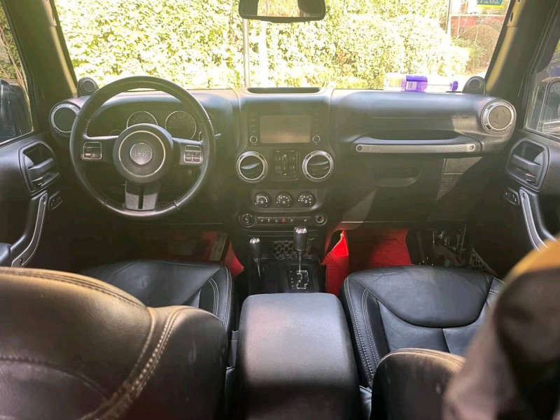 青岛14年Jeep牧马人6