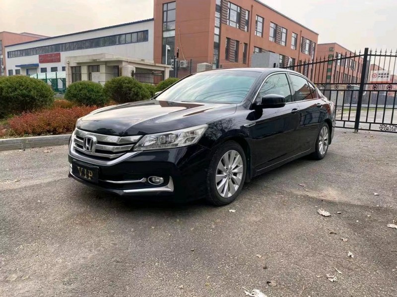 沈阳14年本田雅阁2