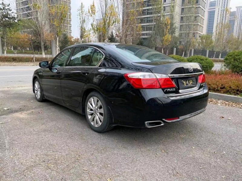 沈阳14年本田雅阁8
