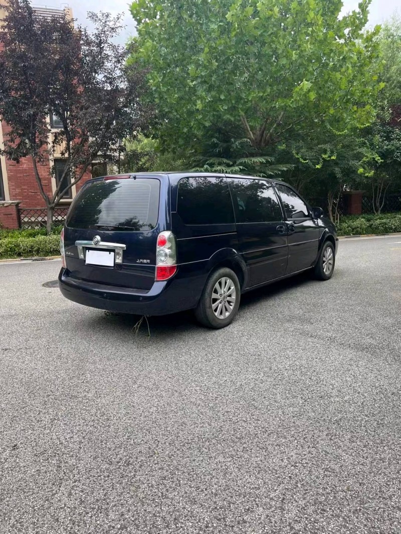 青岛16年别克GL87