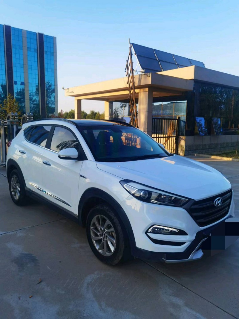 保定16年现代途胜3