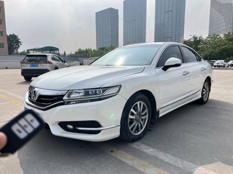 广州16年本田思铂睿2
