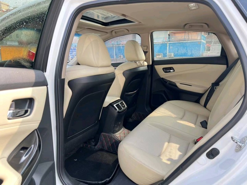 广州16年本田思铂睿6