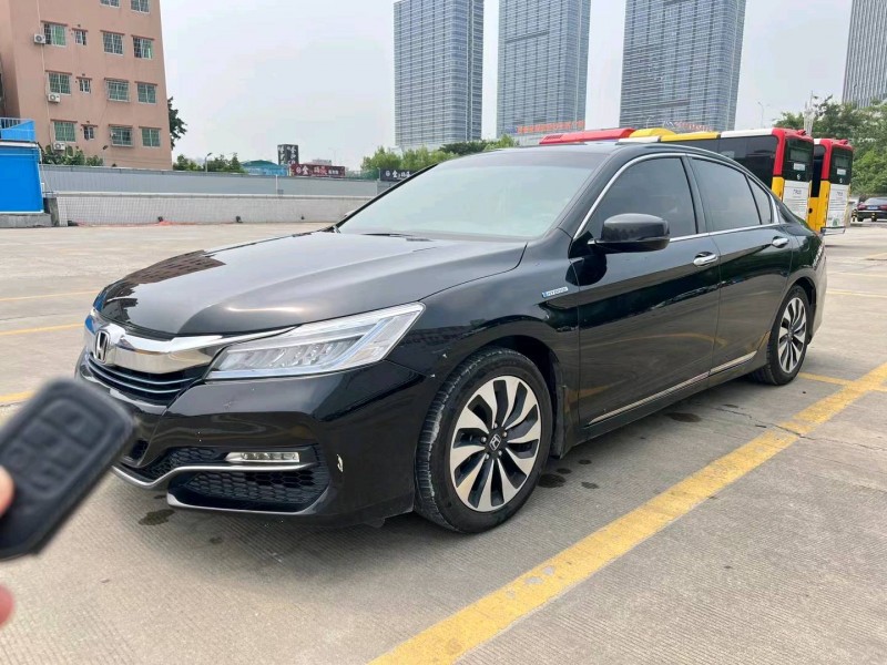 广州17年本田雅阁8