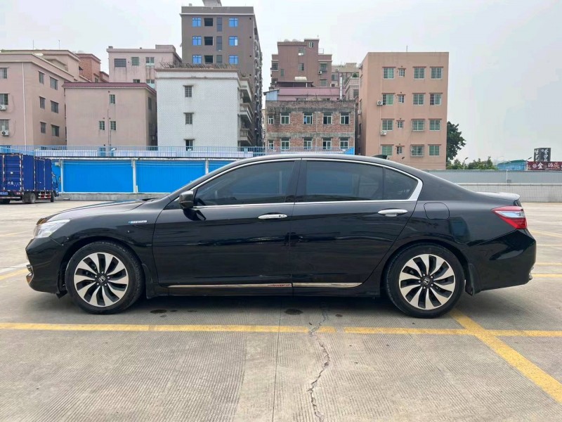 广州17年本田雅阁6