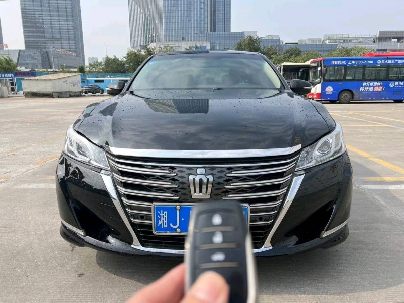 广州15年丰田皇冠1