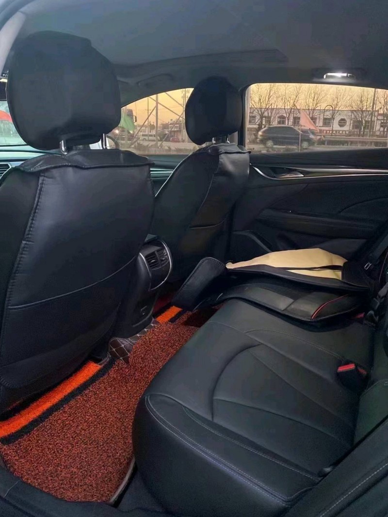 枣庄20年别克君越4