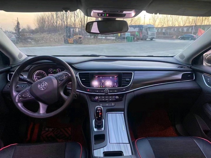 枣庄20年别克君越7