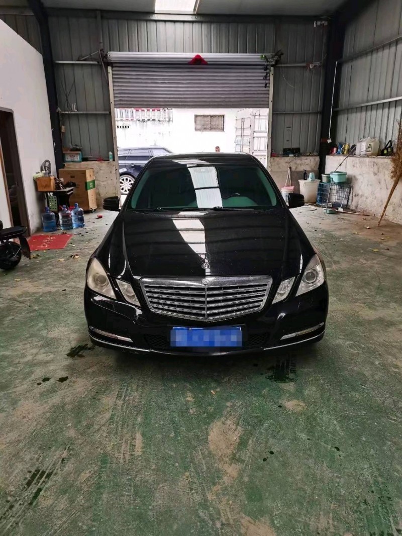 东营11年奔驰E1