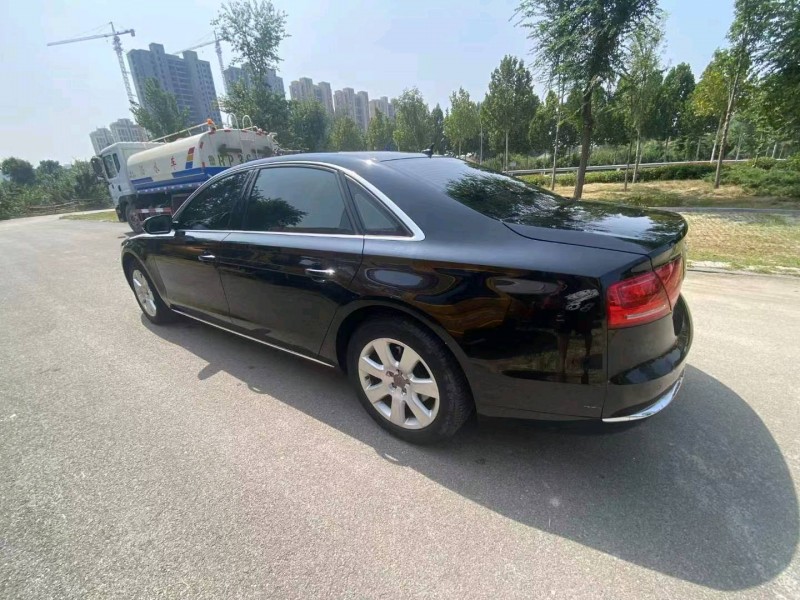 枣庄12年奥迪A8L9