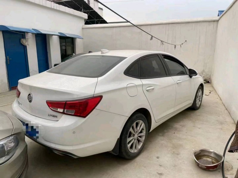 嘉兴18年别克威朗6