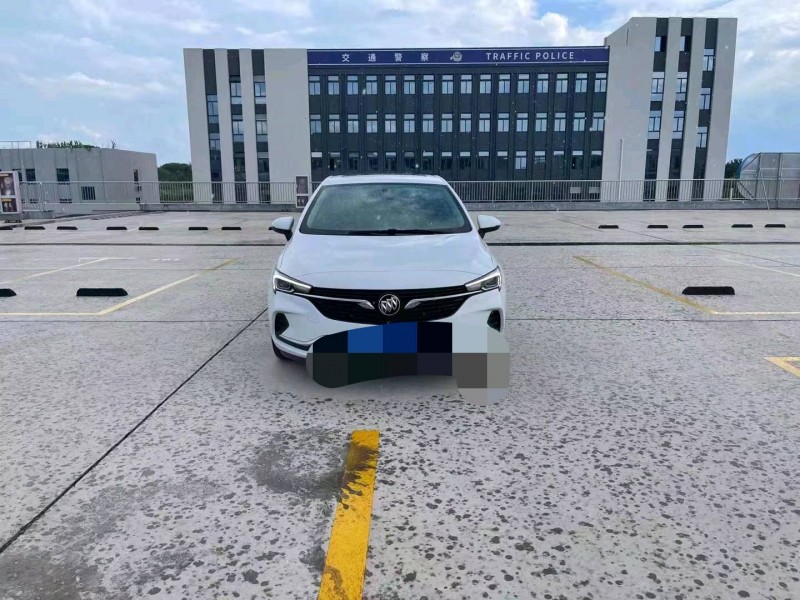 嘉兴21年别克威朗1