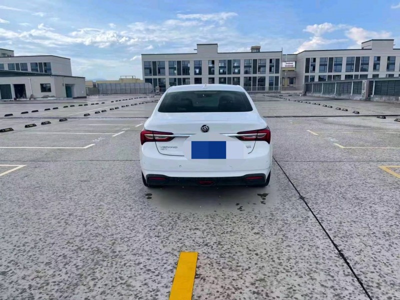 嘉兴21年别克威朗7