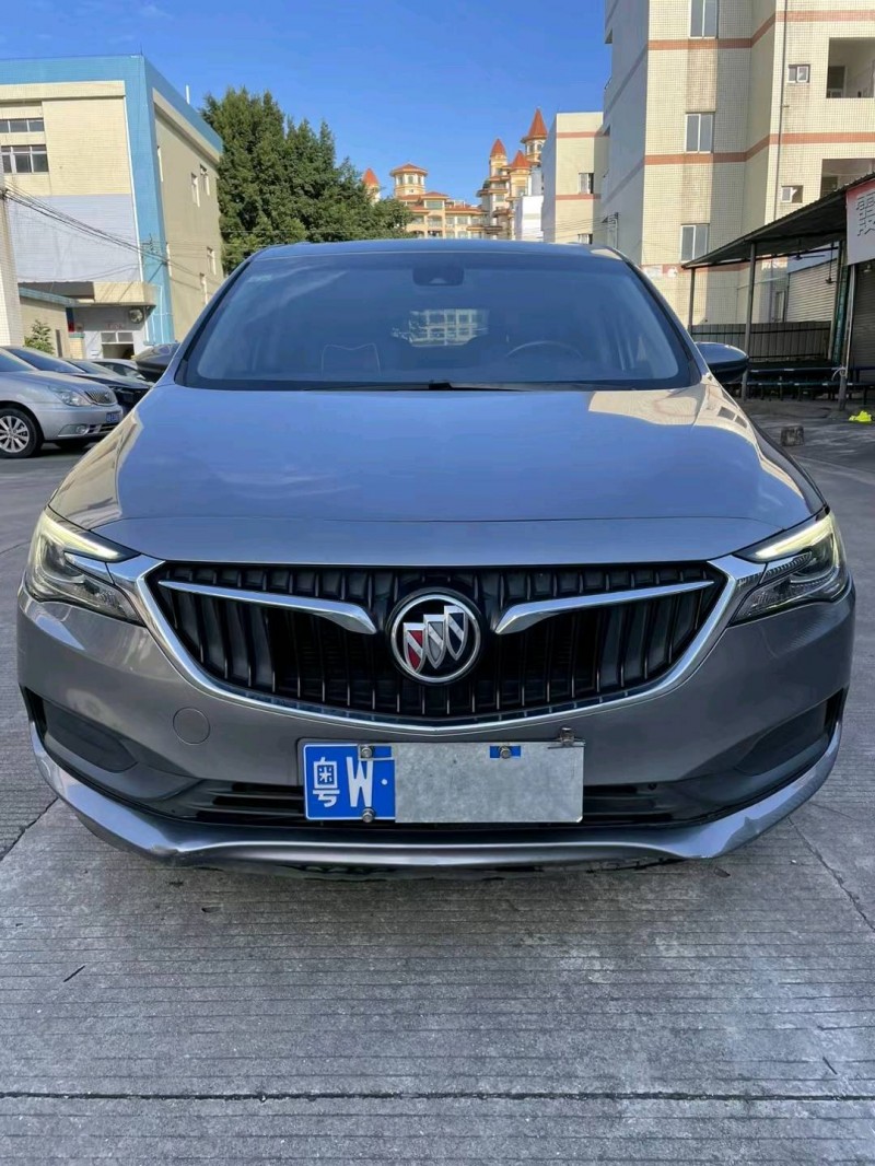 中山18年别克GL61