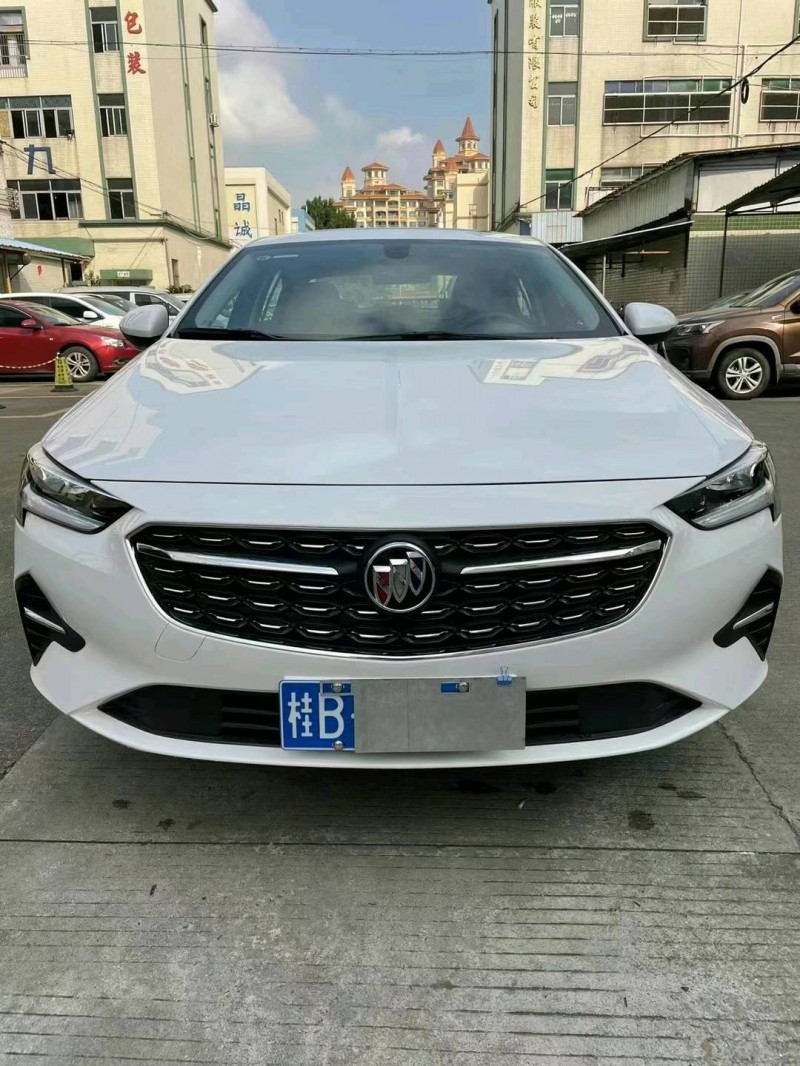 中山22年别克君威1