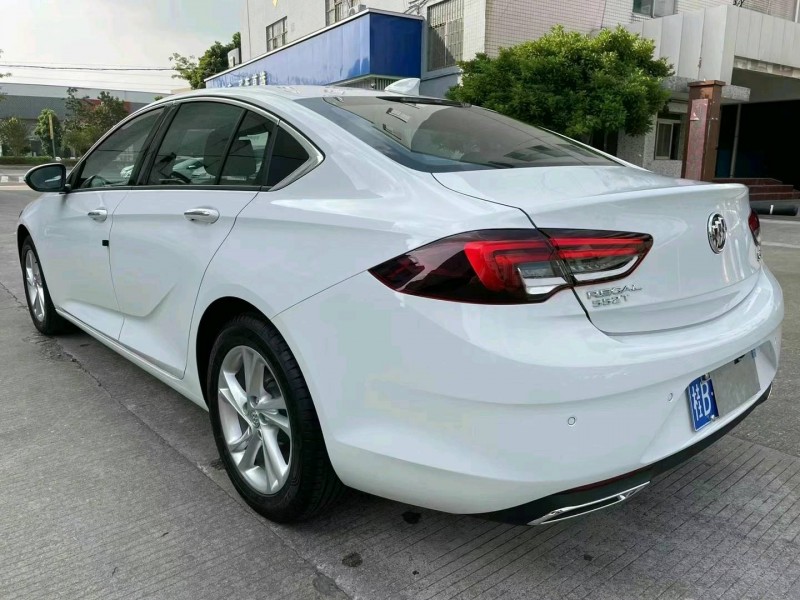 中山22年别克君威6